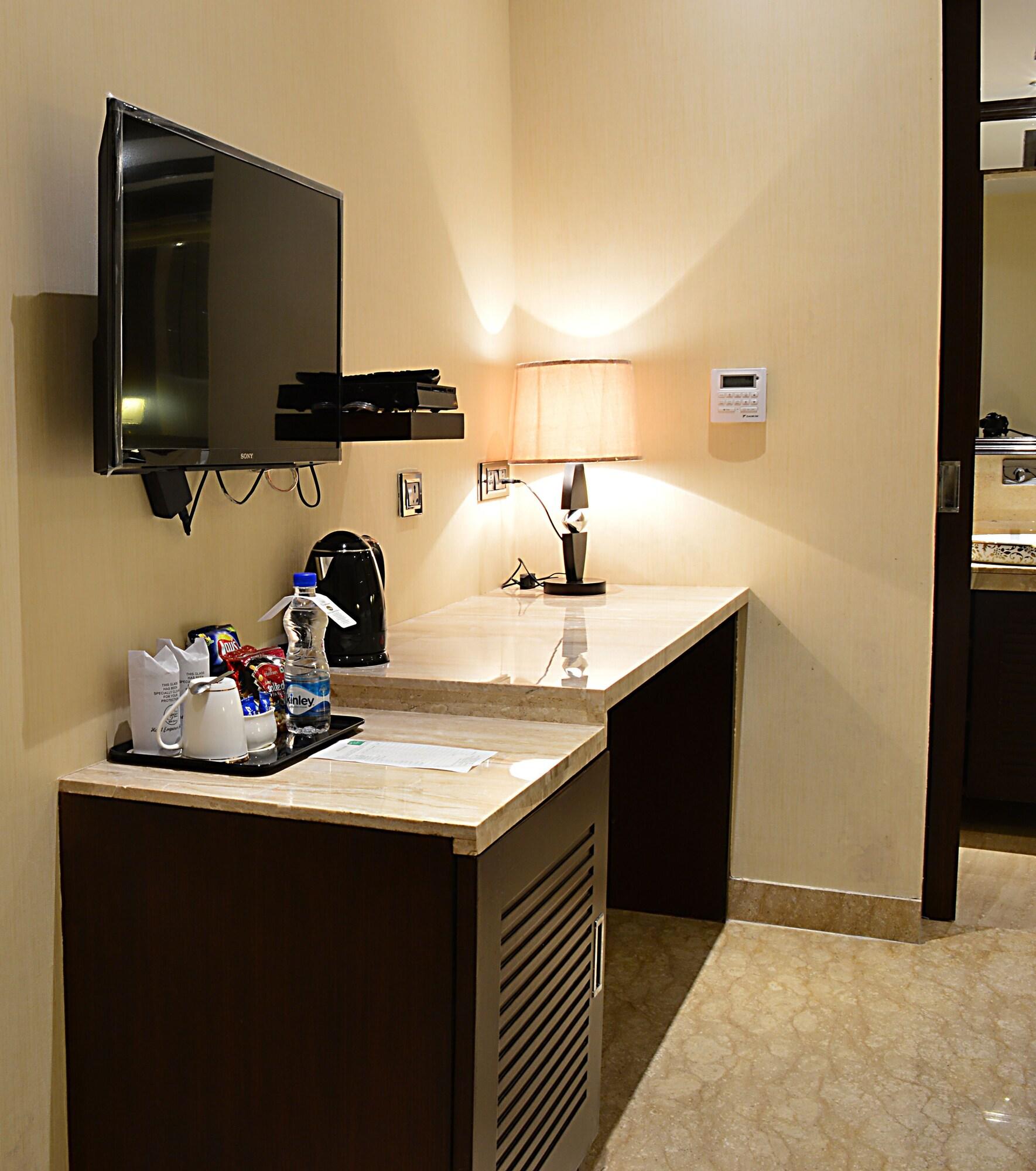 Hotel Emperor Palms New Delhi Exterior photo