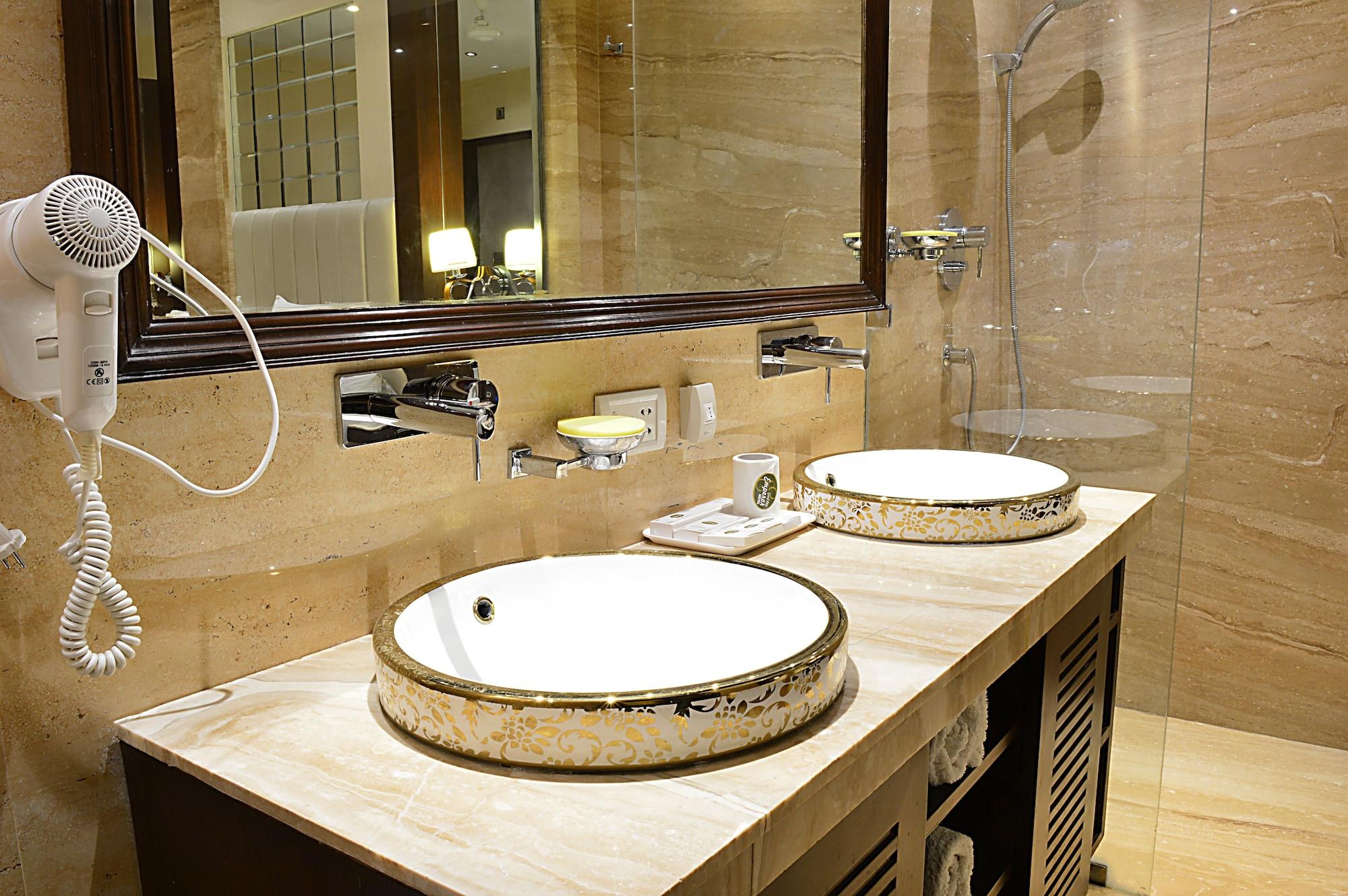Hotel Emperor Palms New Delhi Exterior photo